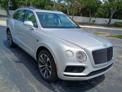 2019 Bentley Bentayga V8  ONE OWNER - Photo 2 - Boca Raton, FL 33431