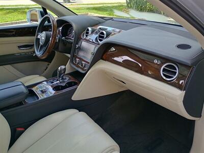 2019 Bentley Bentayga V8  ONE OWNER - Photo 5 - Boca Raton, FL 33431