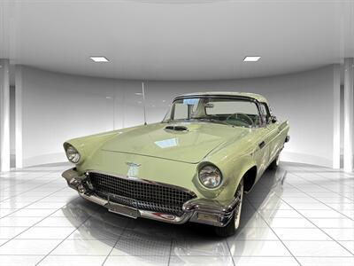 1957 Ford Thunderbird   - Photo 1 - Boca Raton, FL 33431