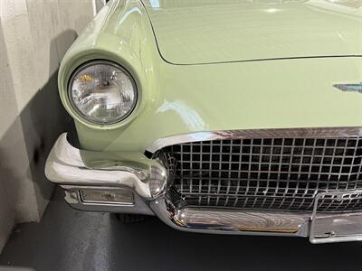 1957 Ford Thunderbird   - Photo 10 - Boca Raton, FL 33431