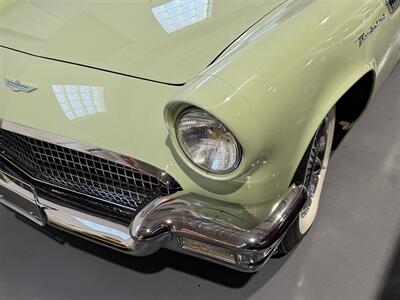 1957 Ford Thunderbird   - Photo 12 - Boca Raton, FL 33431