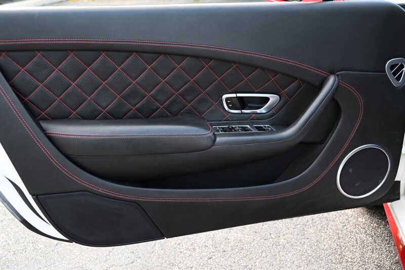 2017 Bentley Continental 158