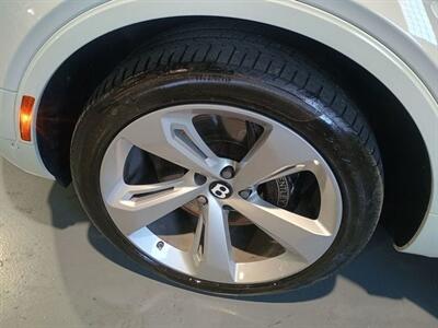 2019 Bentley Bentayga V8  ONE OWNER - Photo 35 - Boca Raton, FL 33431