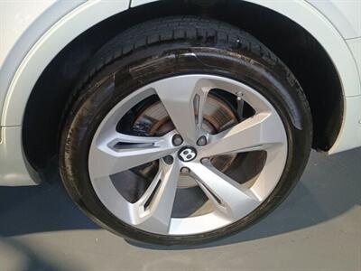 2019 Bentley Bentayga V8  ONE OWNER - Photo 32 - Boca Raton, FL 33431