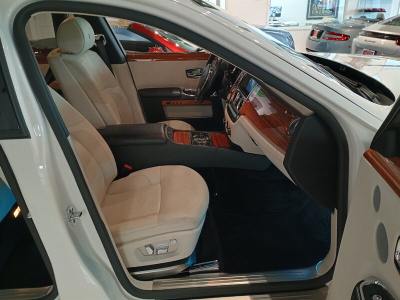 2011 Rolls-Royce Ghost 30