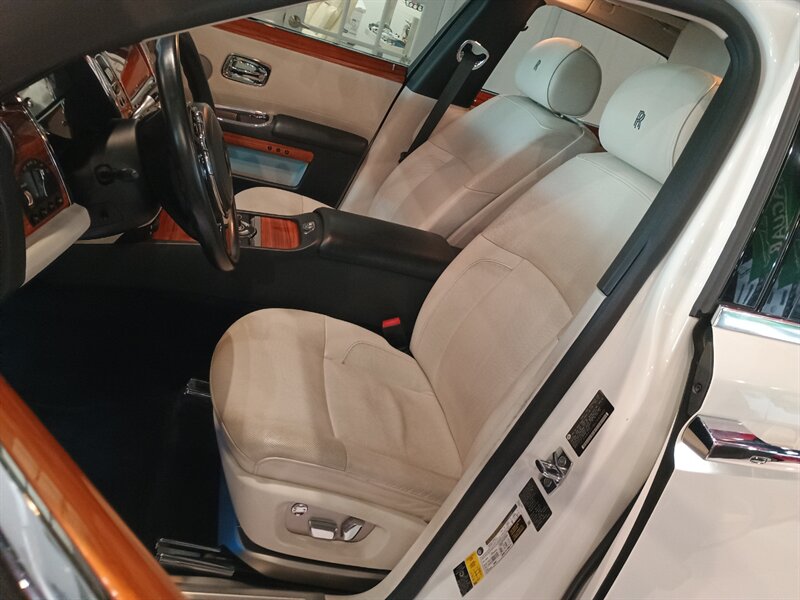 2011 Rolls-Royce Ghost 18