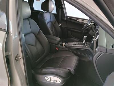 2021 Porsche Macan  ONE OWNER - Photo 6 - Boca Raton, FL 33431