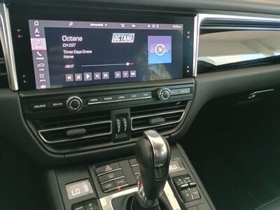 2021 Porsche Macan  ONE OWNER - Photo 14 - Boca Raton, FL 33431