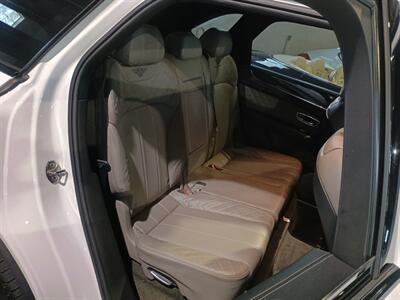 2019 Bentley Bentayga V8   - Photo 32 - Boca Raton, FL 33431