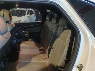 2019 Bentley Bentayga V8   - Photo 28 - Boca Raton, FL 33431
