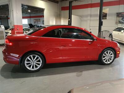 2012 Volkswagen Eos Komfort SULEV - Photo 12 - Boca Raton, FL 33431