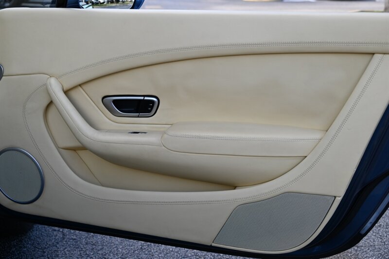 2014 Bentley Continental 76