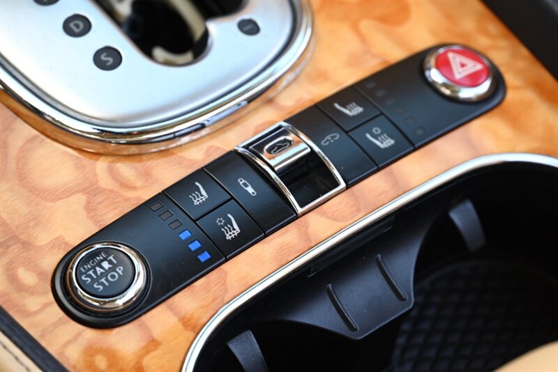 2014 Bentley Continental 121