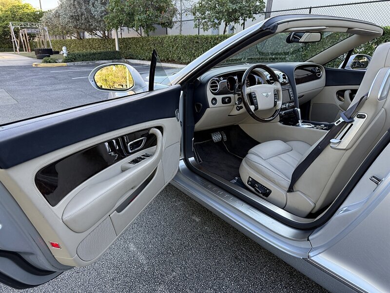 2010 Bentley Continental 23