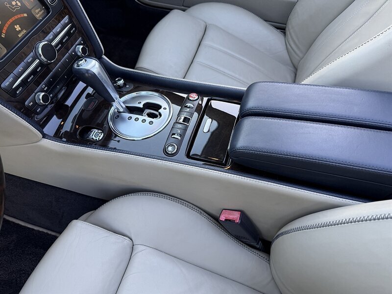 2010 Bentley Continental 28