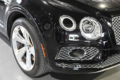2017 Bentley Bentayga W12   - Photo 8 - Boca Raton, FL 33431