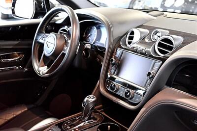 2017 Bentley Bentayga W12   - Photo 24 - Boca Raton, FL 33431