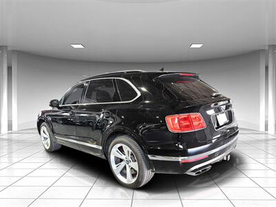 2017 Bentley Bentayga W12   - Photo 2 - Boca Raton, FL 33431
