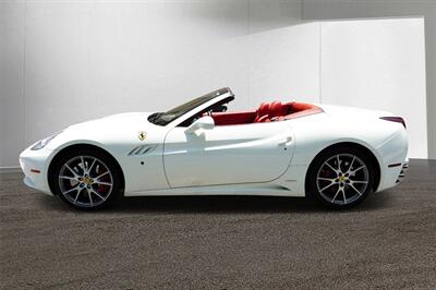 2011 Ferrari California   - Photo 2 - Boca Raton, FL 33431