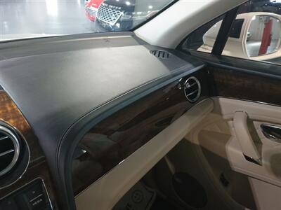 2020 Bentley Bentayga V8 Mulliner - Photo 24 - Boca Raton, FL 33431