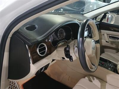 2020 Bentley Bentayga V8 Mulliner - Photo 18 - Boca Raton, FL 33431