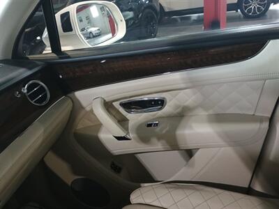2020 Bentley Bentayga V8 Mulliner - Photo 25 - Boca Raton, FL 33431