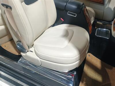 2011 Rolls-Royce Phantom Drophead Coupe - Photo 38 - Boca Raton, FL 33431