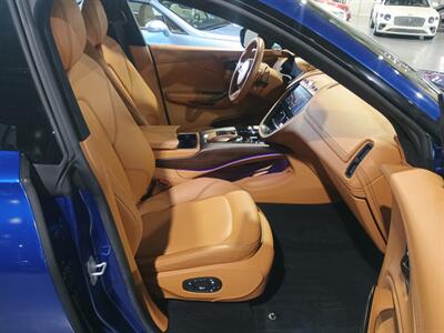 2021 Aston Martin DBX   - Photo 34 - Boca Raton, FL 33431