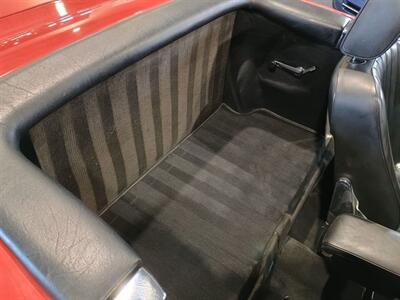 1989 Mercedes-Benz 560-Class 560 SL   - Photo 14 - Boca Raton, FL 33431