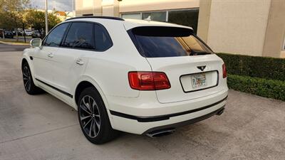 2017 Bentley Bentayga W12   - Photo 15 - Boca Raton, FL 33431