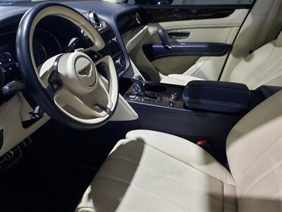 2020 Bentley Bentayga Hybrid   - Photo 8 - Boca Raton, FL 33431