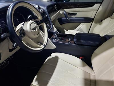 2020 Bentley Bentayga Hybrid   - Photo 9 - Boca Raton, FL 33431