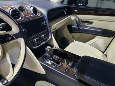 2020 Bentley Bentayga Hybrid   - Photo 11 - Boca Raton, FL 33431