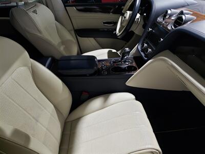 2020 Bentley Bentayga Hybrid   - Photo 5 - Boca Raton, FL 33431