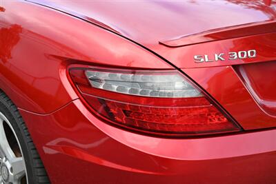 2016 Mercedes-Benz SLK SLK 300 - Photo 17 - Boca Raton, FL 33431