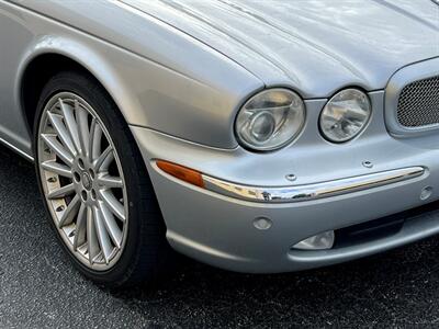 2007 Jaguar XJR   - Photo 9 - Boca Raton, FL 33431