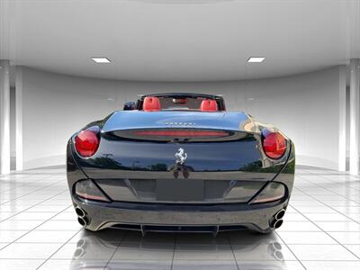 2014 Ferrari California   - Photo 2 - Boca Raton, FL 33431