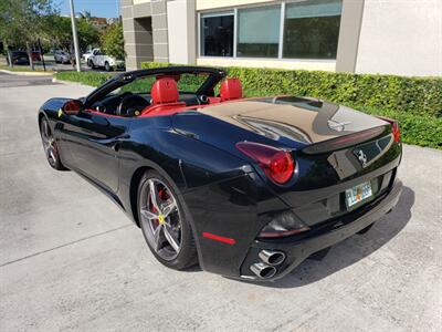 2014 Ferrari California   - Photo 12 - Boca Raton, FL 33431