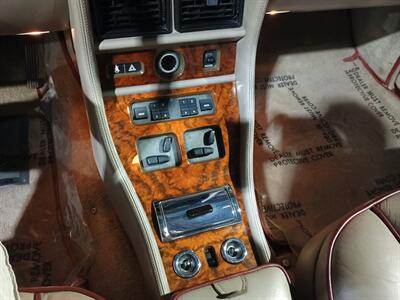 1988 Rolls-Royce Corniche CONVERTIBLE TWO DOOR - Photo 38 - Boca Raton, FL 33431