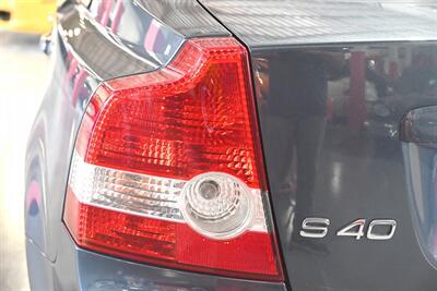 2005 Volvo S40 T5   - Photo 16 - Boca Raton, FL 33431