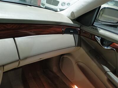 2001 Cadillac DeVille - Photo 38 - Boca Raton, FL 33431