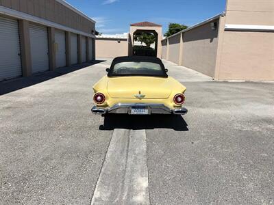 1957 Ford Thunderbird   - Photo 9 - Boca Raton, FL 33431