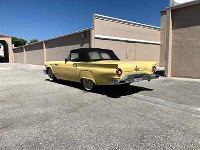 1957 Ford Thunderbird   - Photo 2 - Boca Raton, FL 33431