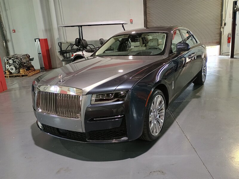 2021 Rolls-Royce Ghost  TWO TONE PIANT - Photo 1 - Boca Raton, FL 33431