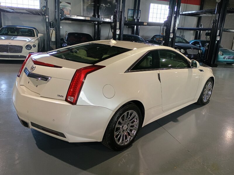 2011 Cadillac CTS 11