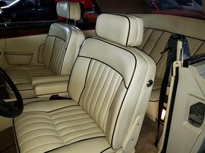 1986 Rolls-Royce Corniche II   - Photo 9 - Boca Raton, FL 33431