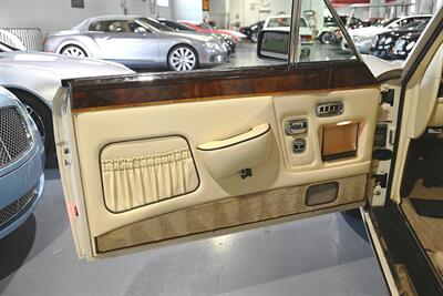 1986 Rolls-Royce Corniche II ONE OWNER   - Photo 32 - Boca Raton, FL 33431