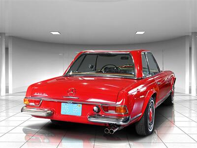 1967 Mercedes-Benz 230SL Pagoda   - Photo 4 - Boca Raton, FL 33431