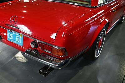 1967 Mercedes-Benz 230SL Pagoda   - Photo 14 - Boca Raton, FL 33431