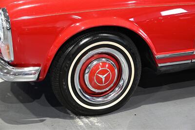 1967 Mercedes-Benz 230SL Pagoda   - Photo 11 - Boca Raton, FL 33431